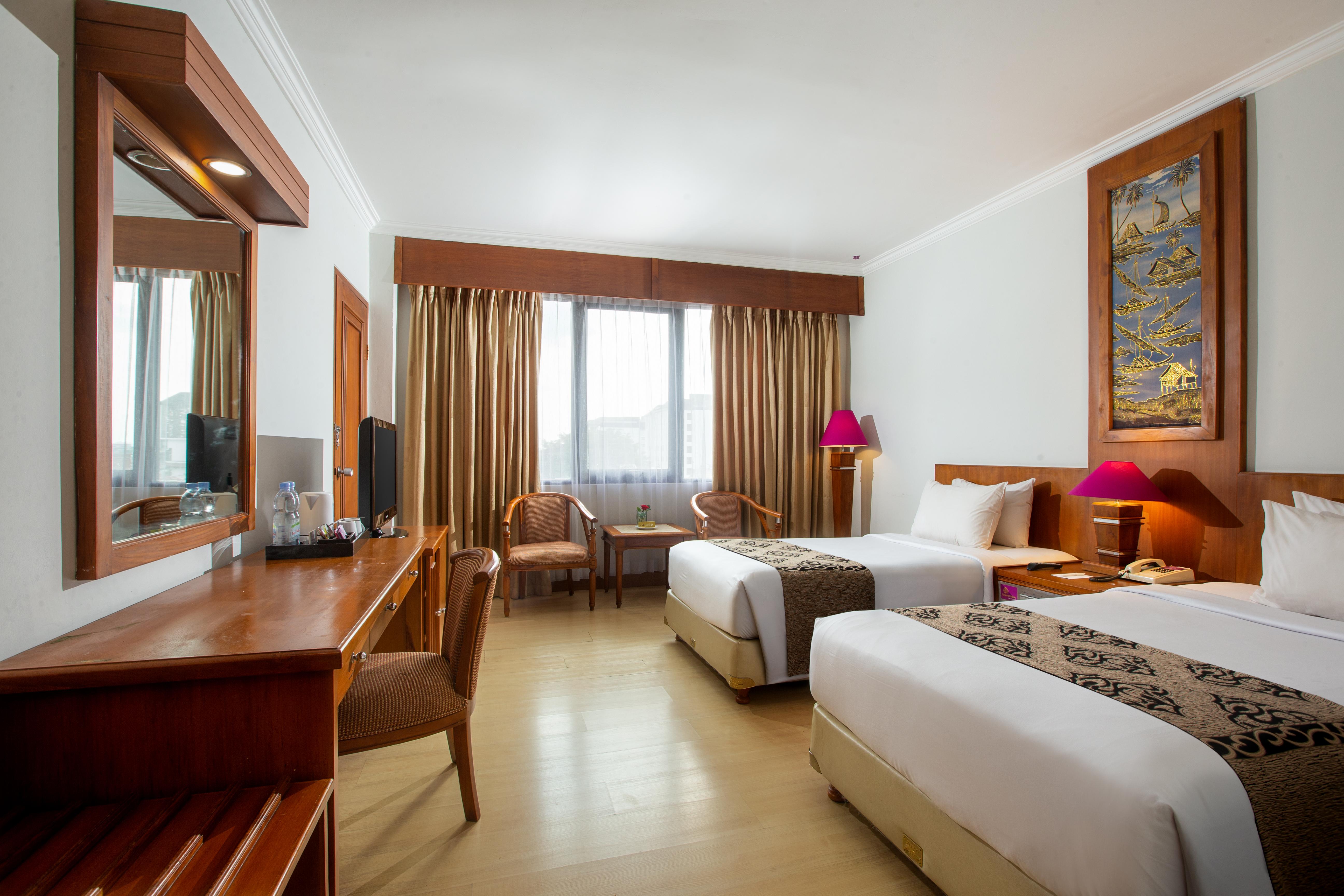 Grand Inna Malioboro Джокякарта Екстериор снимка