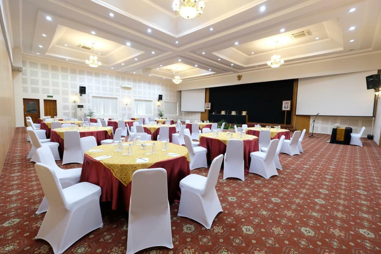 Grand Inna Malioboro Джокякарта Екстериор снимка